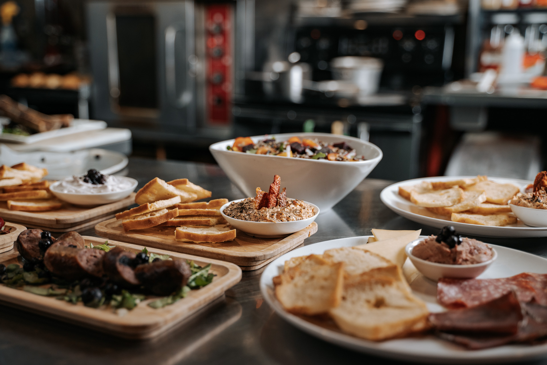 Plates of food made with traditional Indigenous ingredients on display at Salmon n Bannock