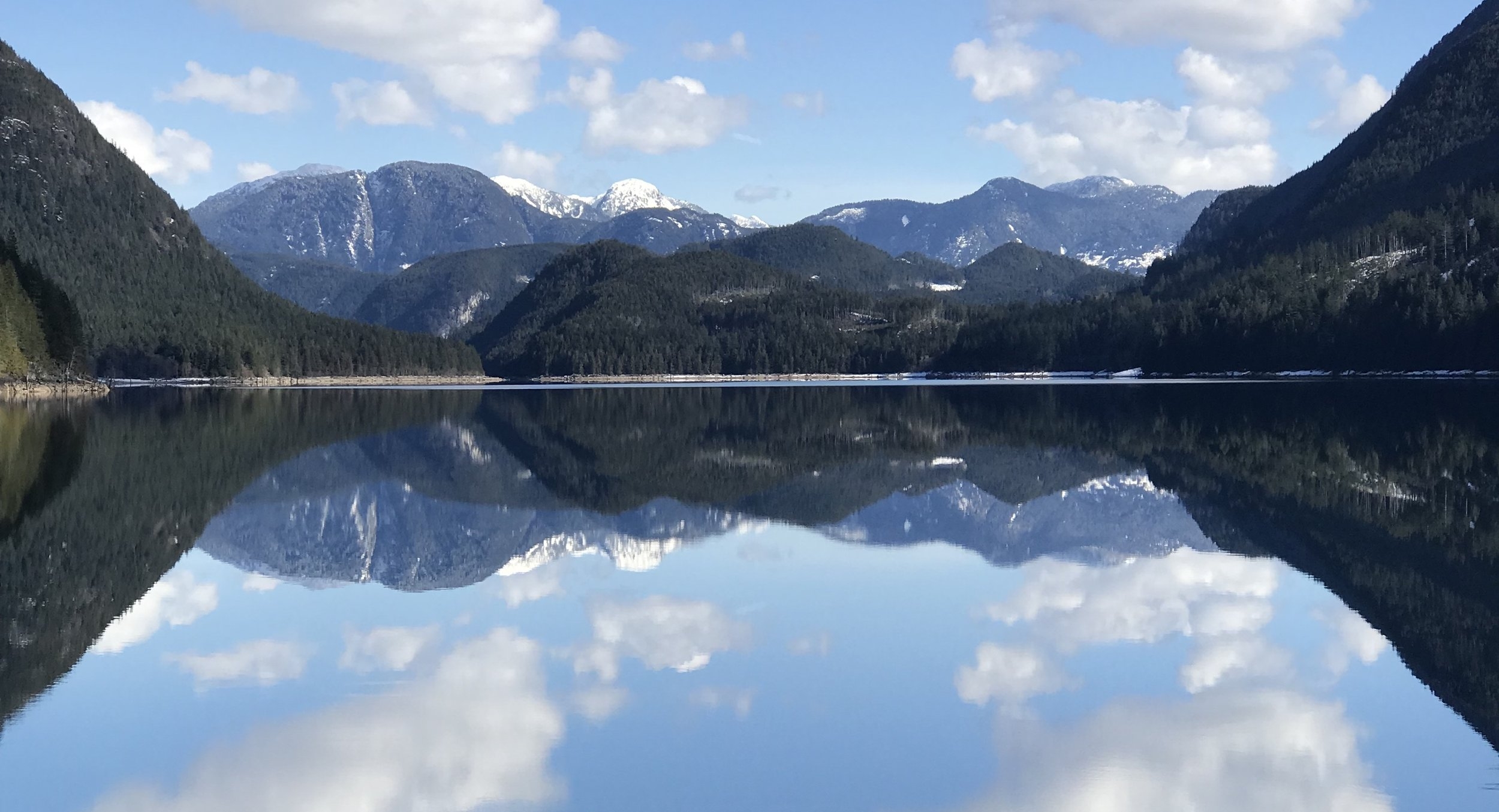 Located lakeside of Alouette Lake, our North Beach campsite at Golden Ears Park is one of the most stunning places to camp in British Columbia. Our large, covered area is able to handle large groups of up to 100 people, with a full, private parking lot for all your guests.